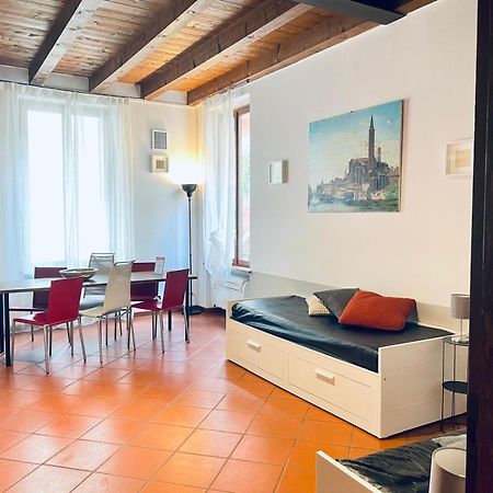 Sottoriva 12 City Center Large Apartment 베로나 외부 사진