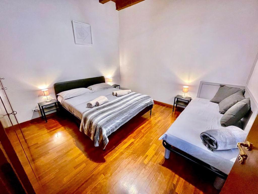 Sottoriva 12 City Center Large Apartment 베로나 외부 사진