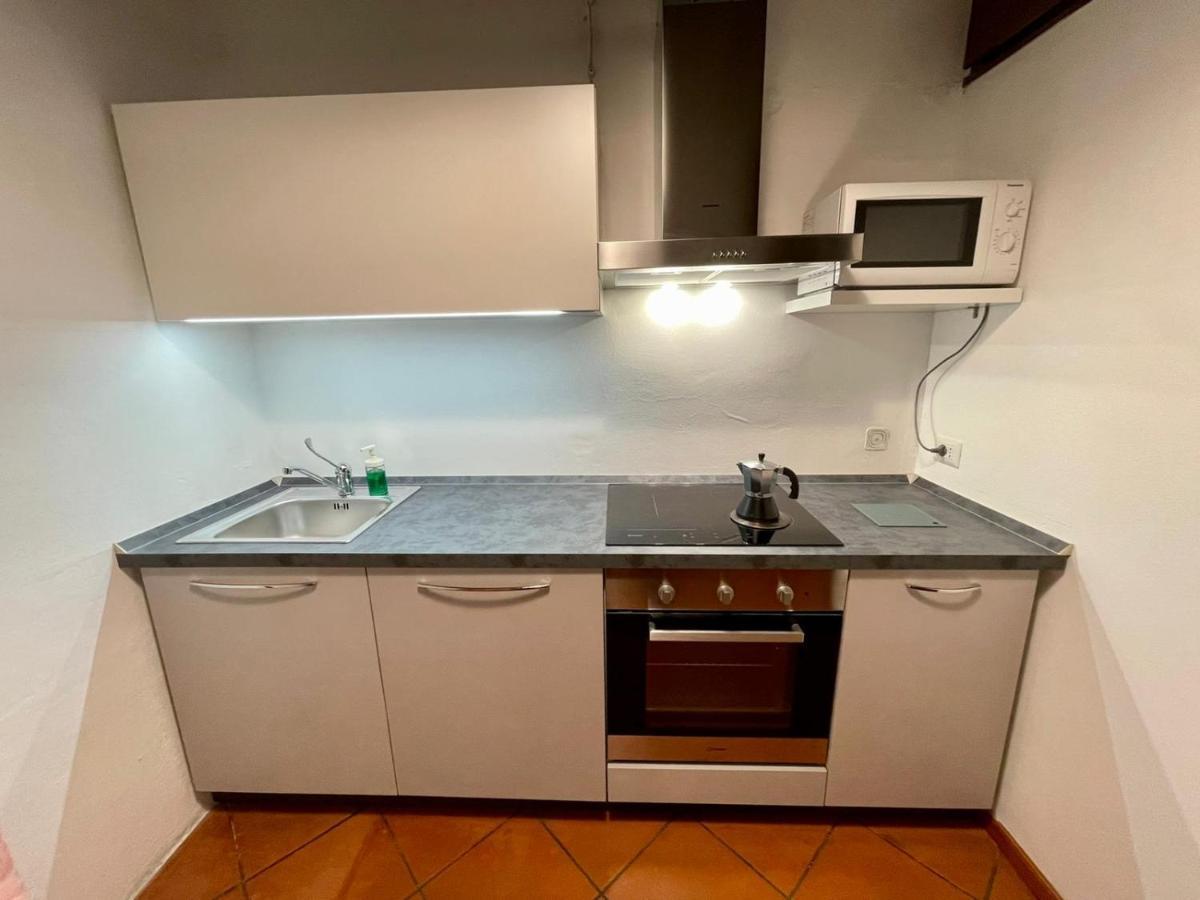 Sottoriva 12 City Center Large Apartment 베로나 외부 사진